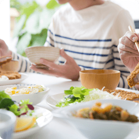 食事をしている様子